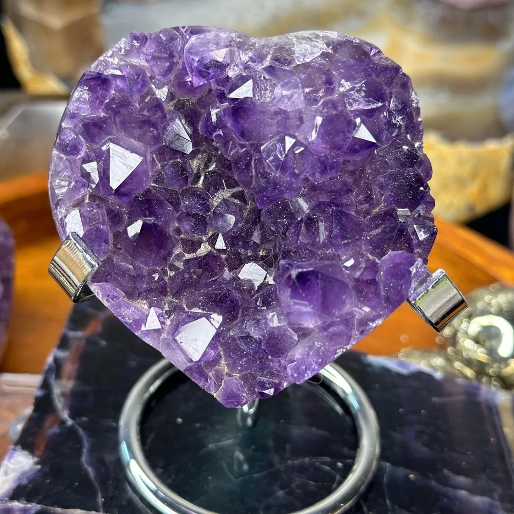 💜 AAA Quality Deep Purple Amethyst Quartz Heart – Brazil 💜 - Picture 4 of 9